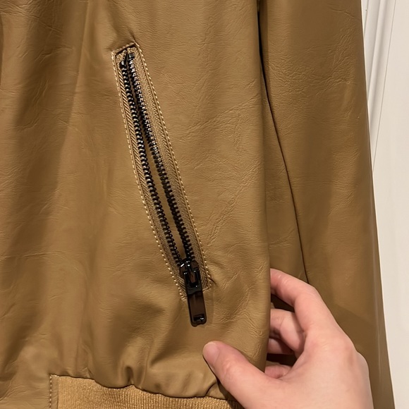 Zara women’s bomber style faux leather jacket - Picture 4 of 4